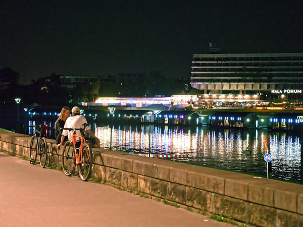couple and bikes